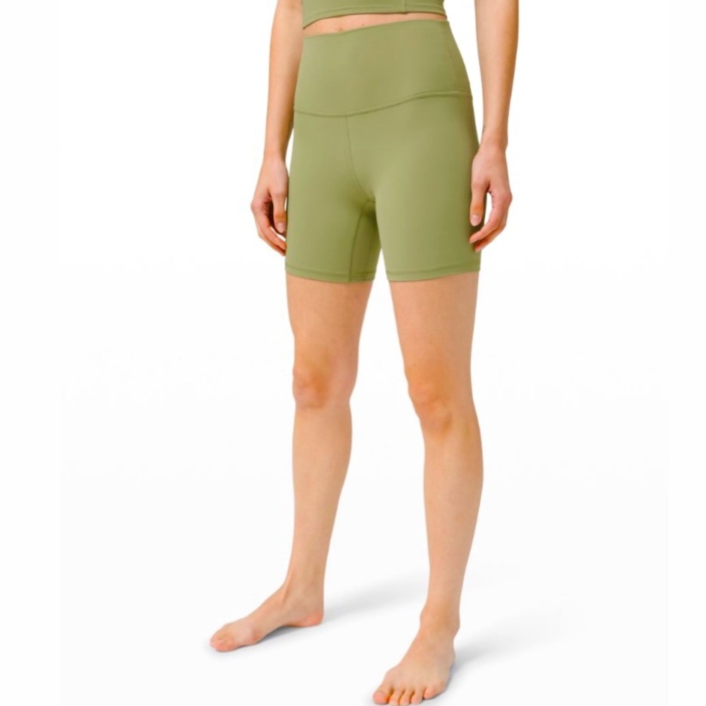 LULULEMON ALIGN SHORT *6"
